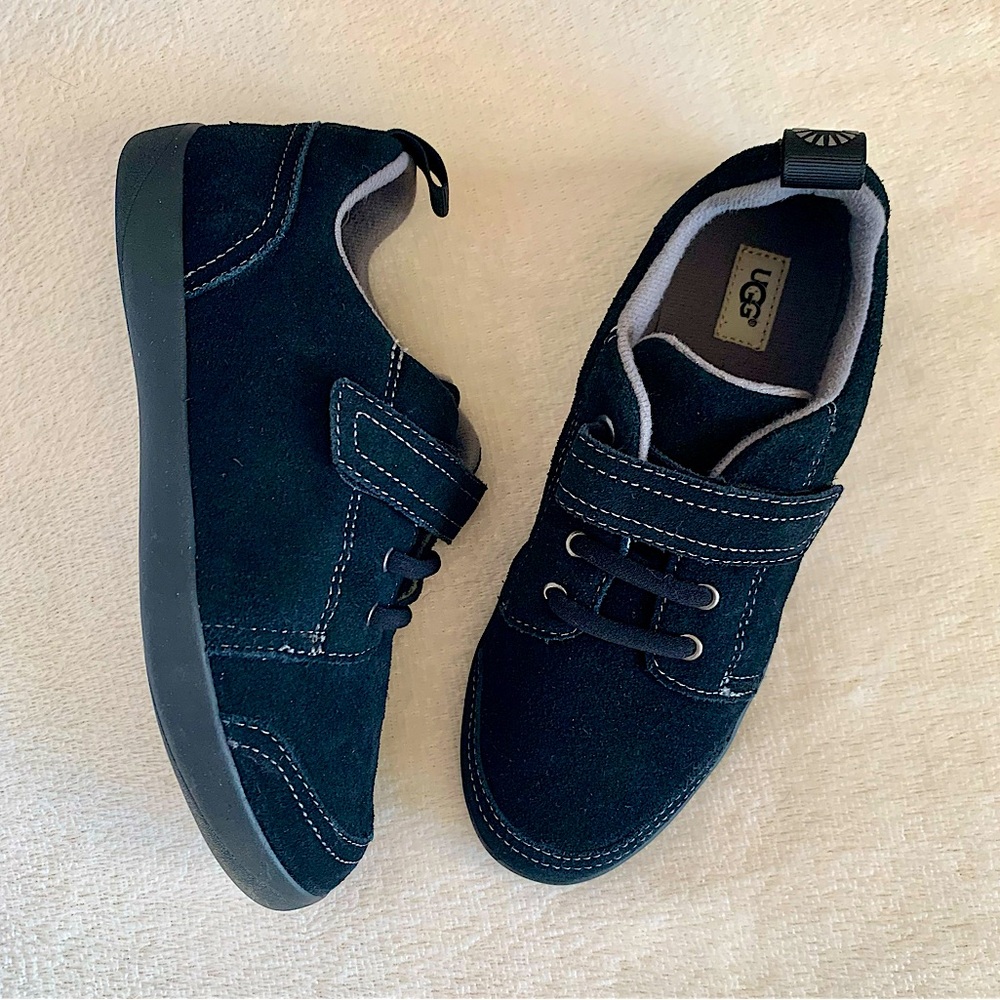 UGG Black K Kegan Shoes•Size 3•NEW